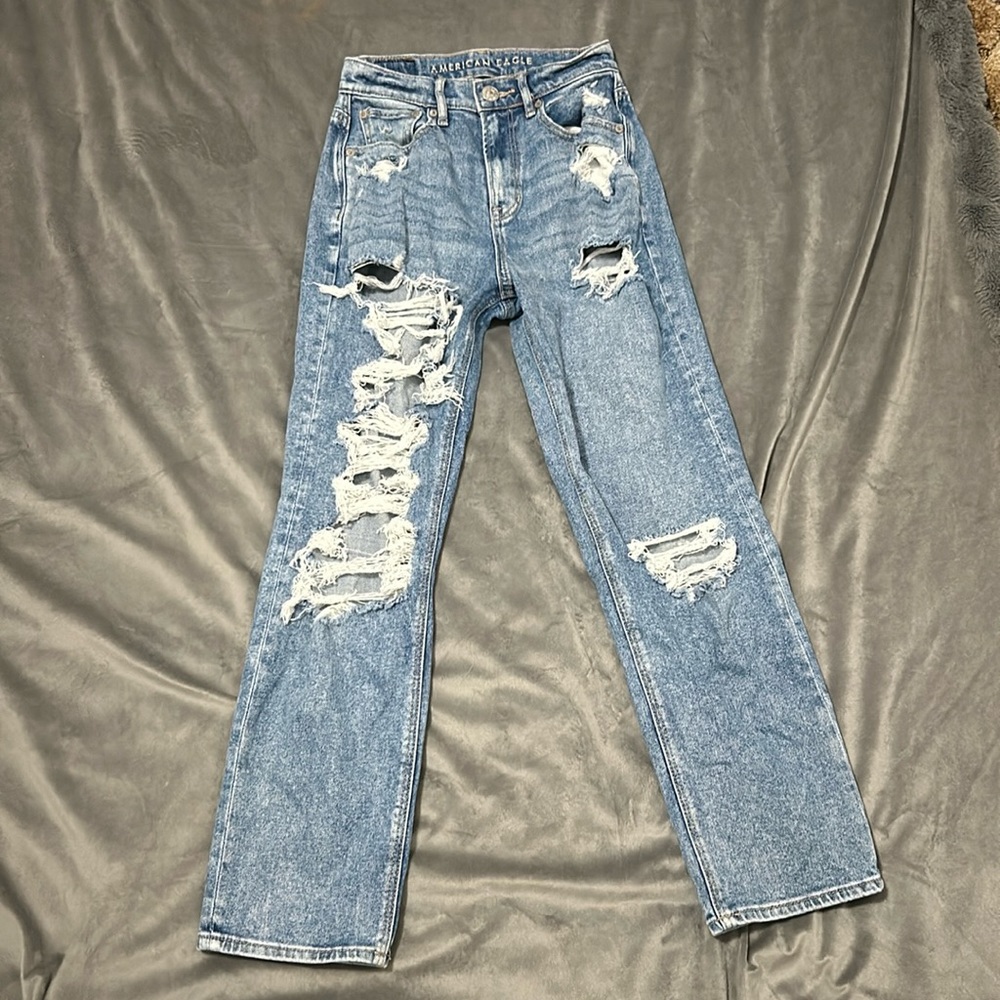 american eagle ripped jeans